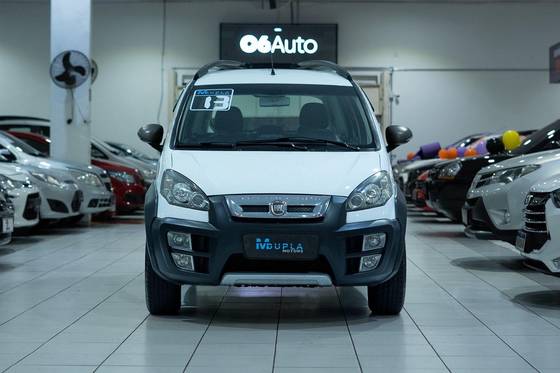 FIAT IDEA 1.8 MPI ADVENTURE 16V FLEX 4P MANUAL FIAT IDEA 1.8 MPI ADVENTURE 16V FLEX 4P MANUAL